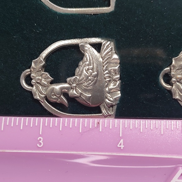 Longaberger 12 Gifts Of Christmas Set Of 12 Miniature Pewter Ornaments Boxed - Picture 11 of 12